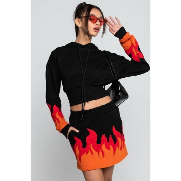 Akira On Fire Black Flame Print Cropped Hoodie Sweatshirt Small - Picture 1 of 12